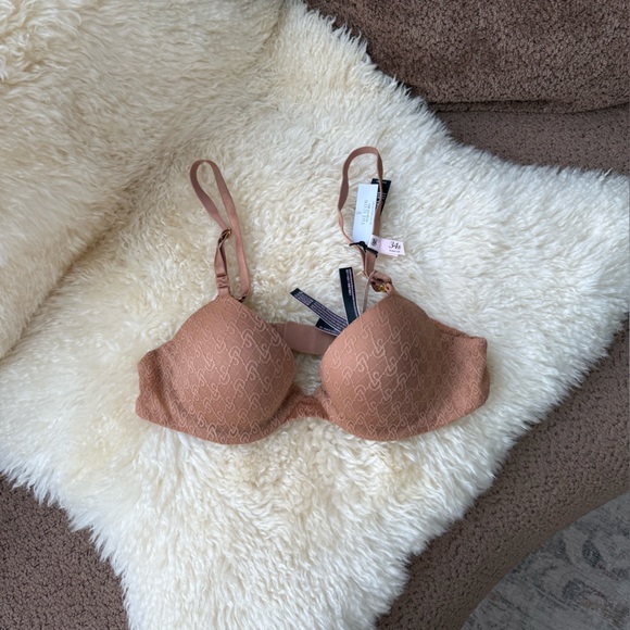 Victoria’s Secret The Icon Demi Push Up Bra - Picture 1 of 3